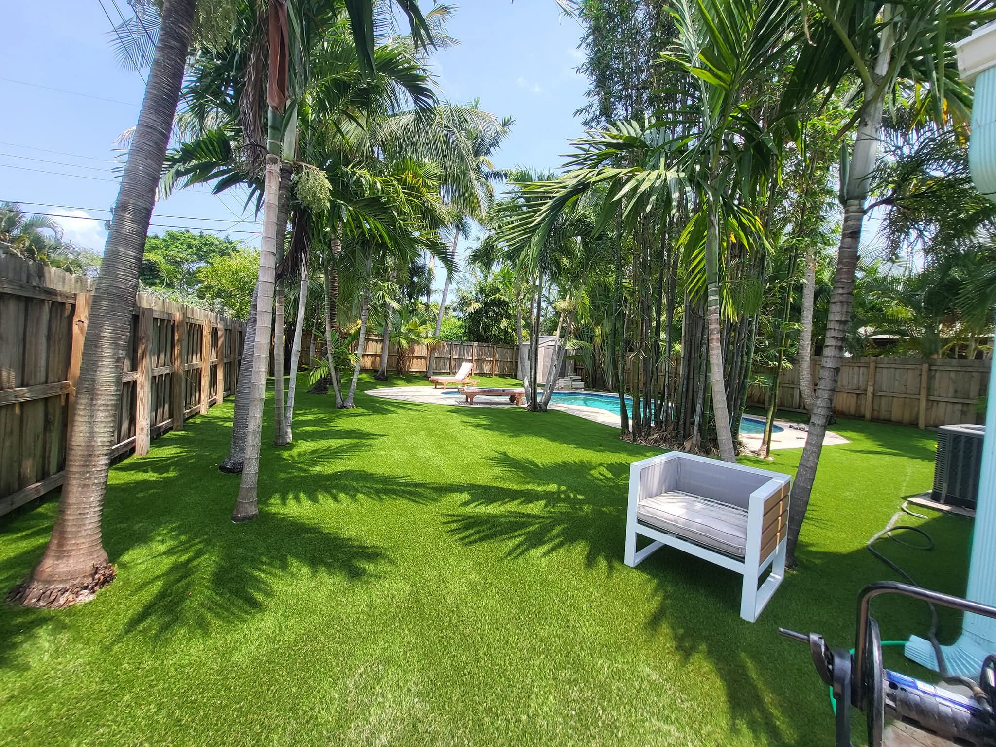 Pool deck turf border